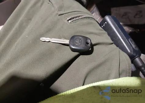 2007 Toyota Tacoma Prerunner V6 z USA, uszkodzony, nr VIN 3TMKU72N27M013662